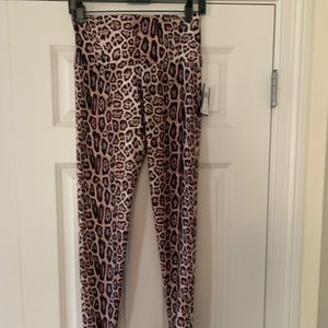 Onzie Cheetah Leggings